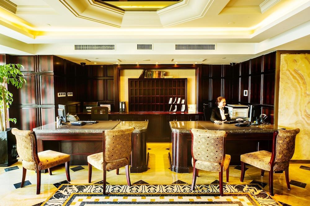 Paramount Gallery Hotel Шанхай Экстерьер фото